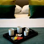 Omnia Luxury