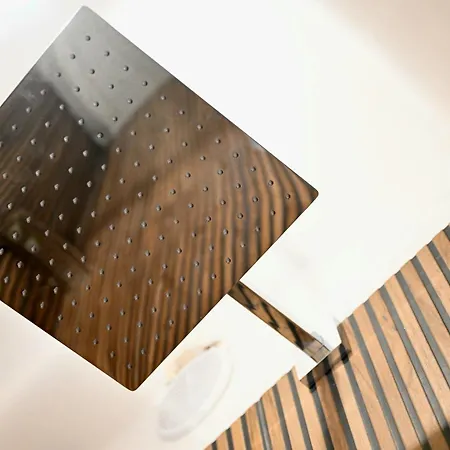 Omnia Luxury فندق مبيت وإفطار ساليرنو