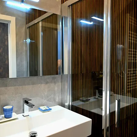 Omnia Luxury Panzió Salerno