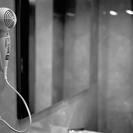 فندق مبيت وإفطار Omnia Luxury