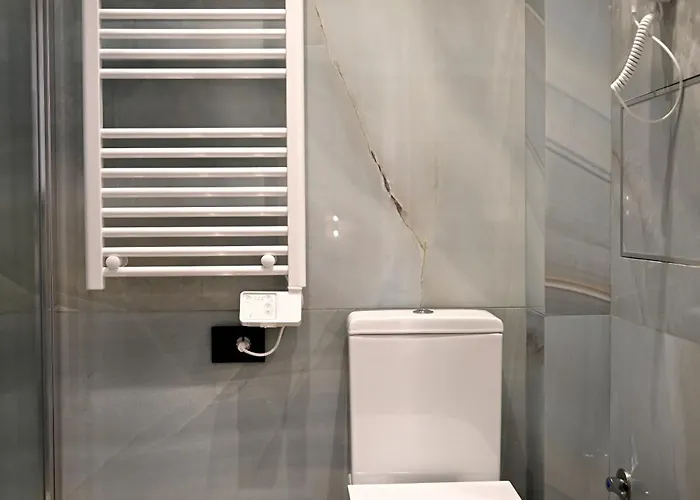 Omnia Luxury Nocleg ze śniadaniem 3*