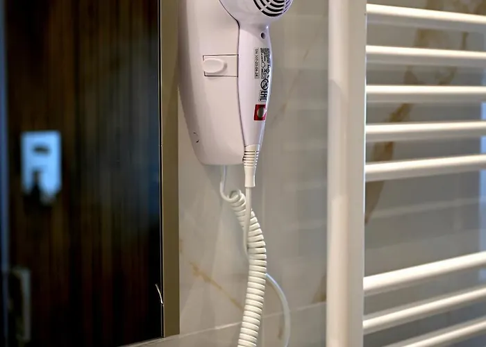 Alojamento de Acomodação e Pequeno-almoço Omnia Luxury Salerno