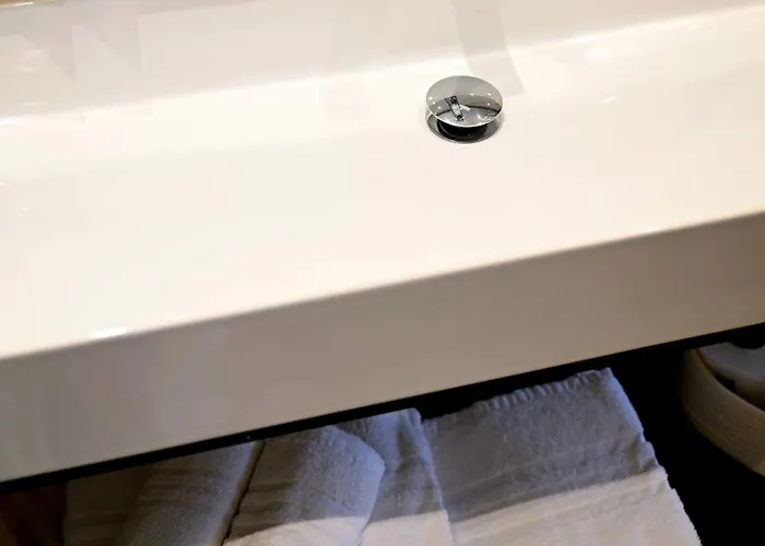 Omnia Luxury Nocleg ze śniadaniem 3*