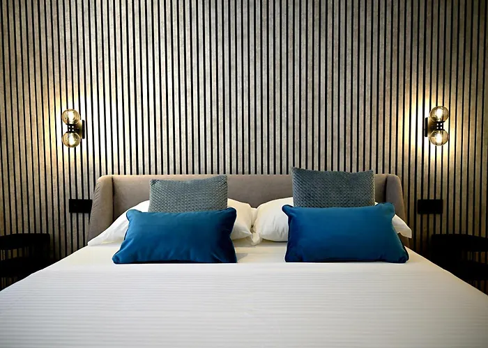 Omnia Luxury 3*