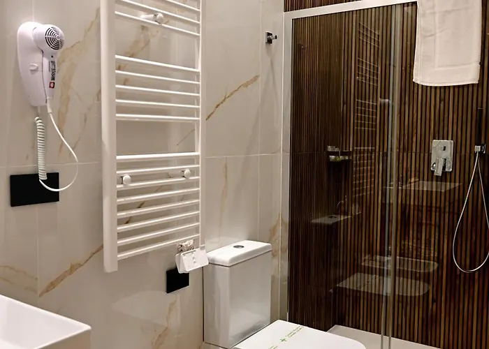 Omnia Luxury 3*
